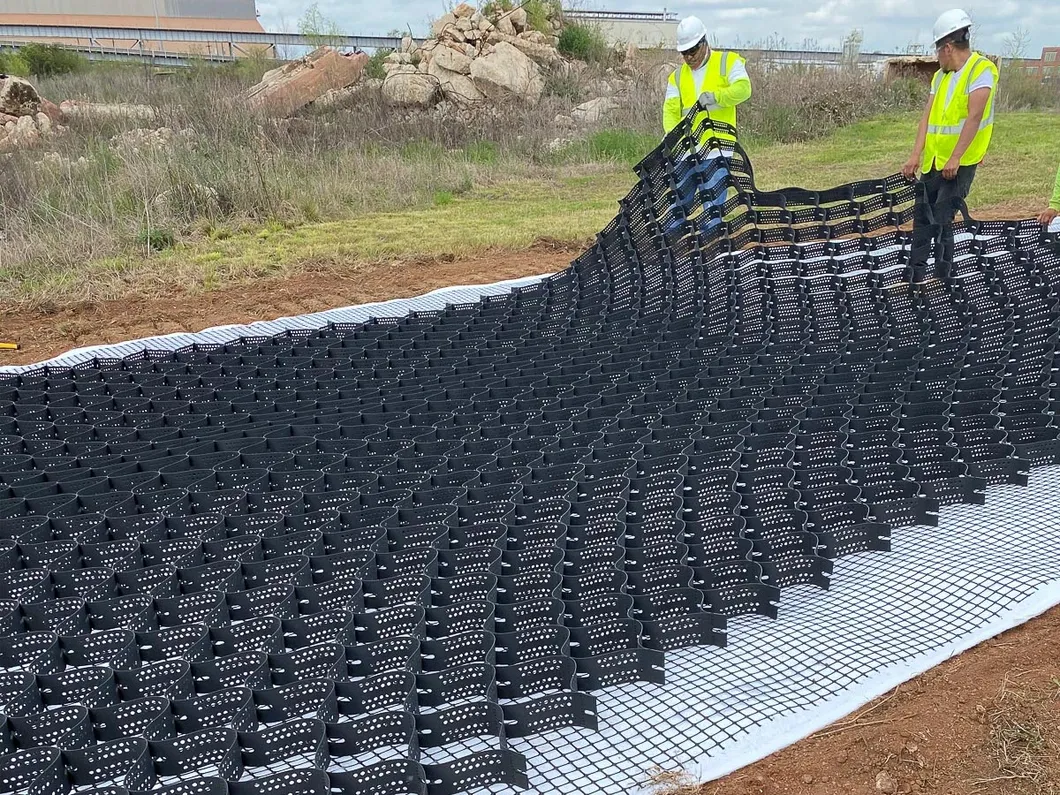 높은 꿀집 검은 HDPE 지질세포 강화 차고 도로 자갈 안정기 격자 지탱벽 둑 8