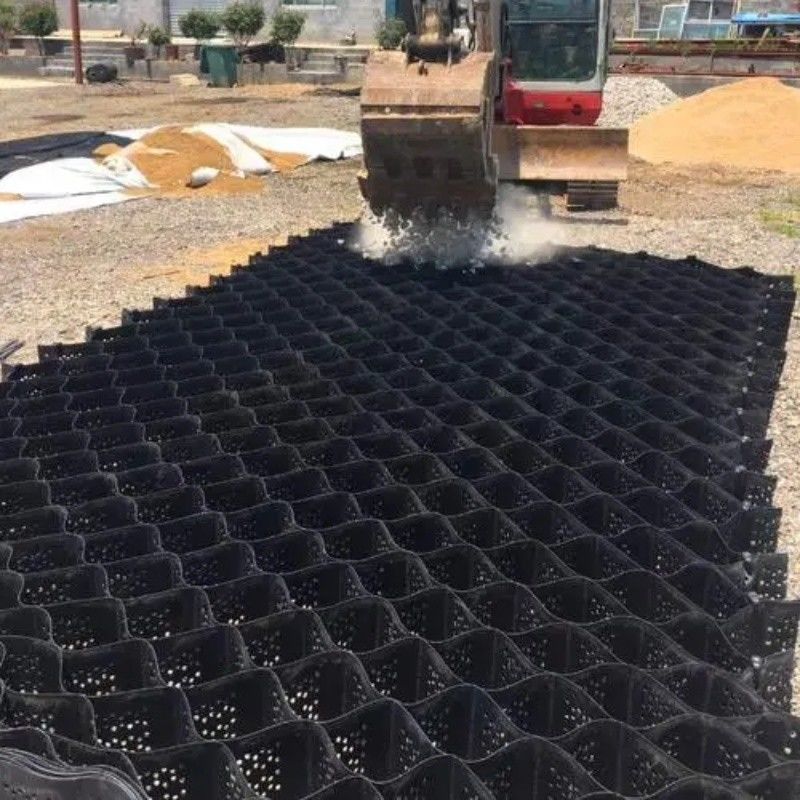 높은 꿀집 검은 HDPE 지질세포 강화 차고 도로 자갈 안정기 격자 지탱벽 둑
