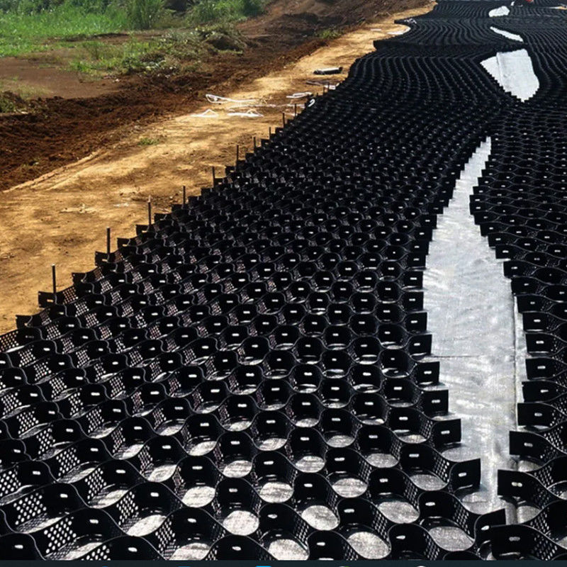 구멍으로 구성된 높은 세포 격리 시스템 Honeycomb HDPE Geocell For Road Foundation 경사 보호 주차장 드라이브 유지 벽